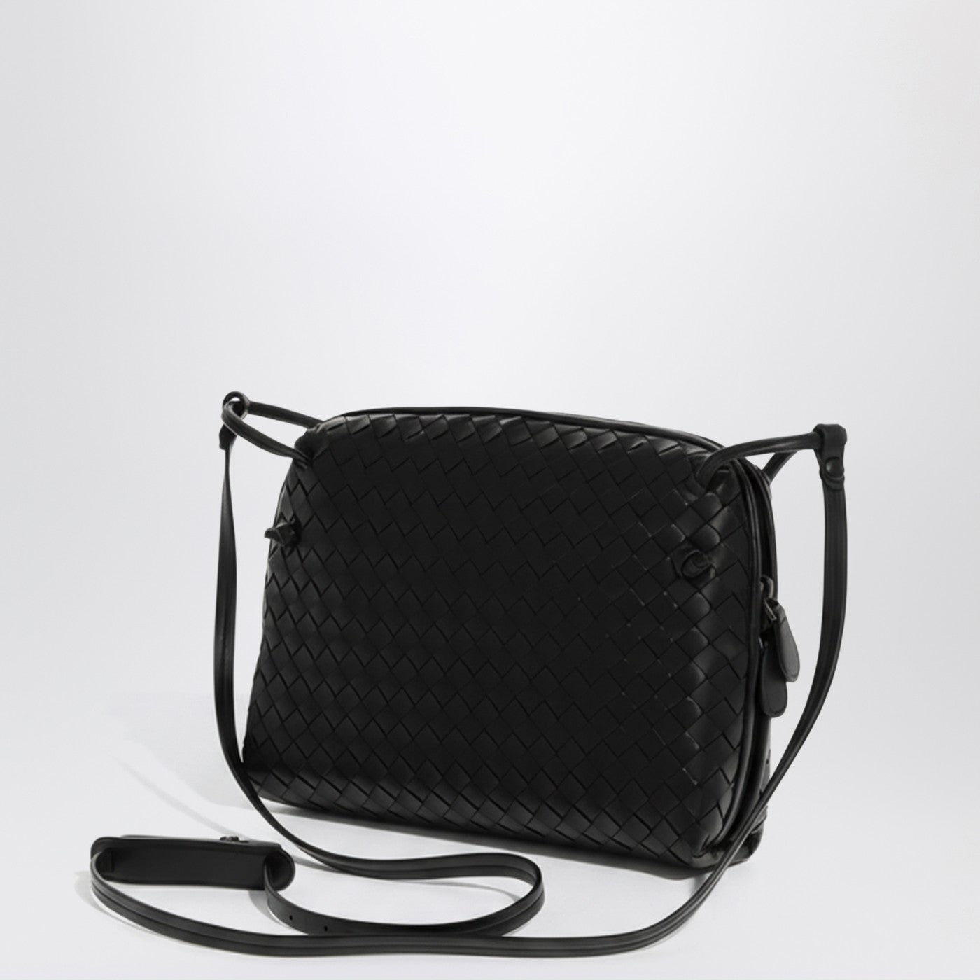 3/4 back view