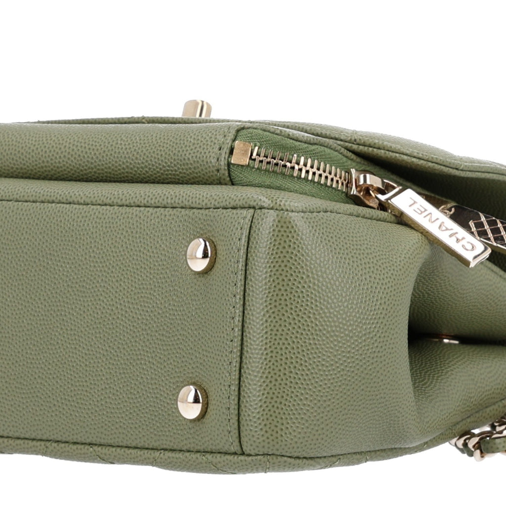 Chanel Caviar Quilted Small Business Affinity Flap Green