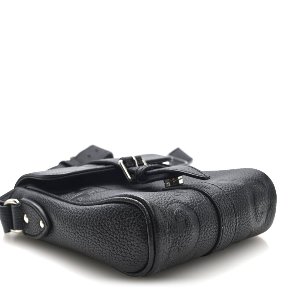 Gucci Piuma Calfskin Jumbo GG Embossed Small Messenger Bag Black