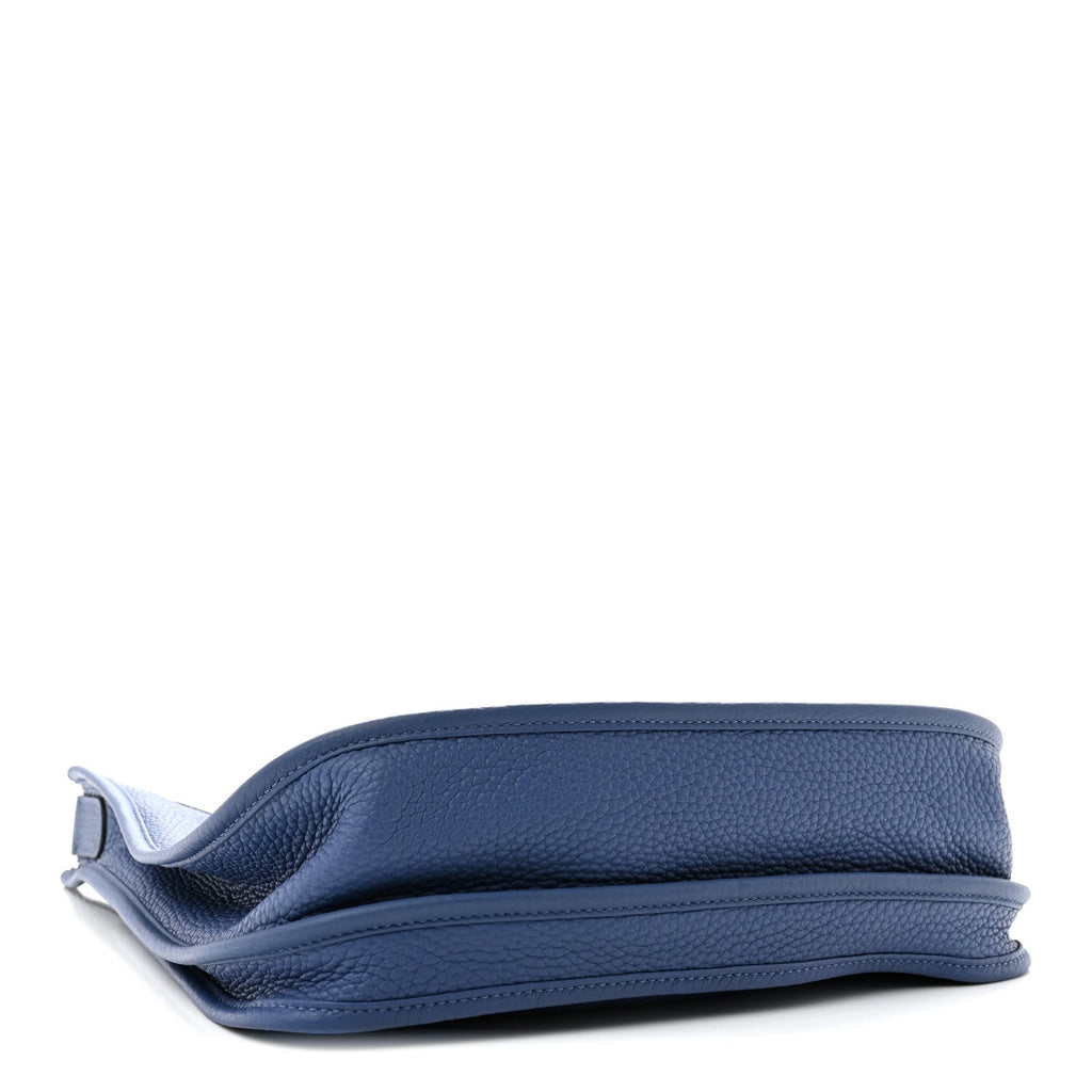 Hermès Taurillon Clemence EVELYNE III PM Bleu Agate