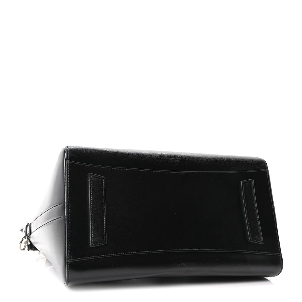 Givenchy Shiny Lord Calfskin Medium Antigona Black