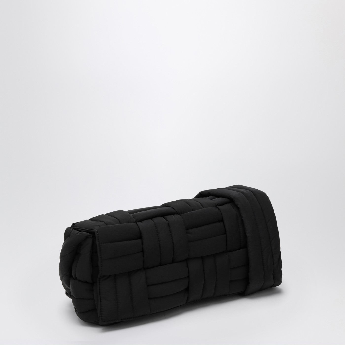 3/4 back view