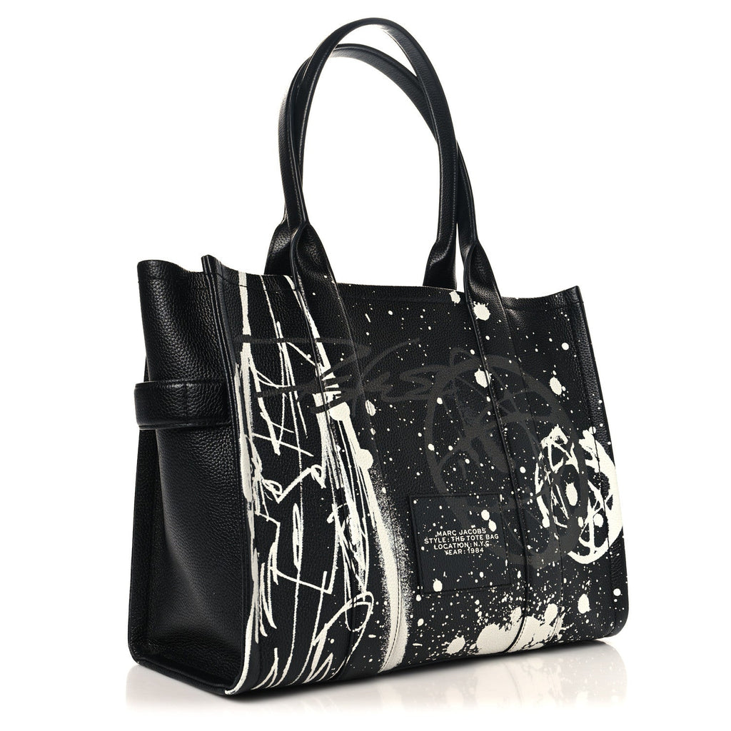 X FUTURA Grained Calfskin Large The Tote Bag Black