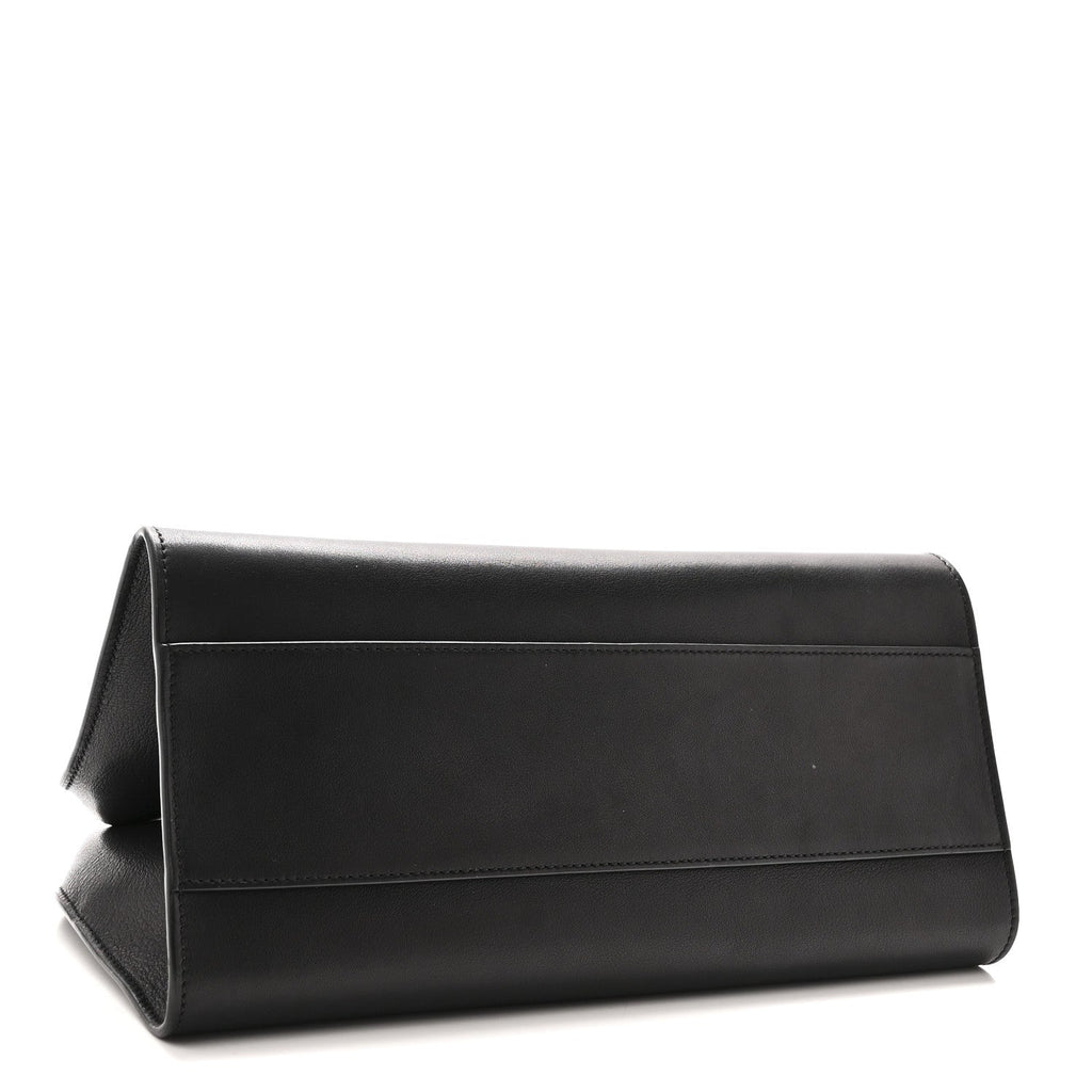 The Row Smooth Calfskin Peggy Bag Black