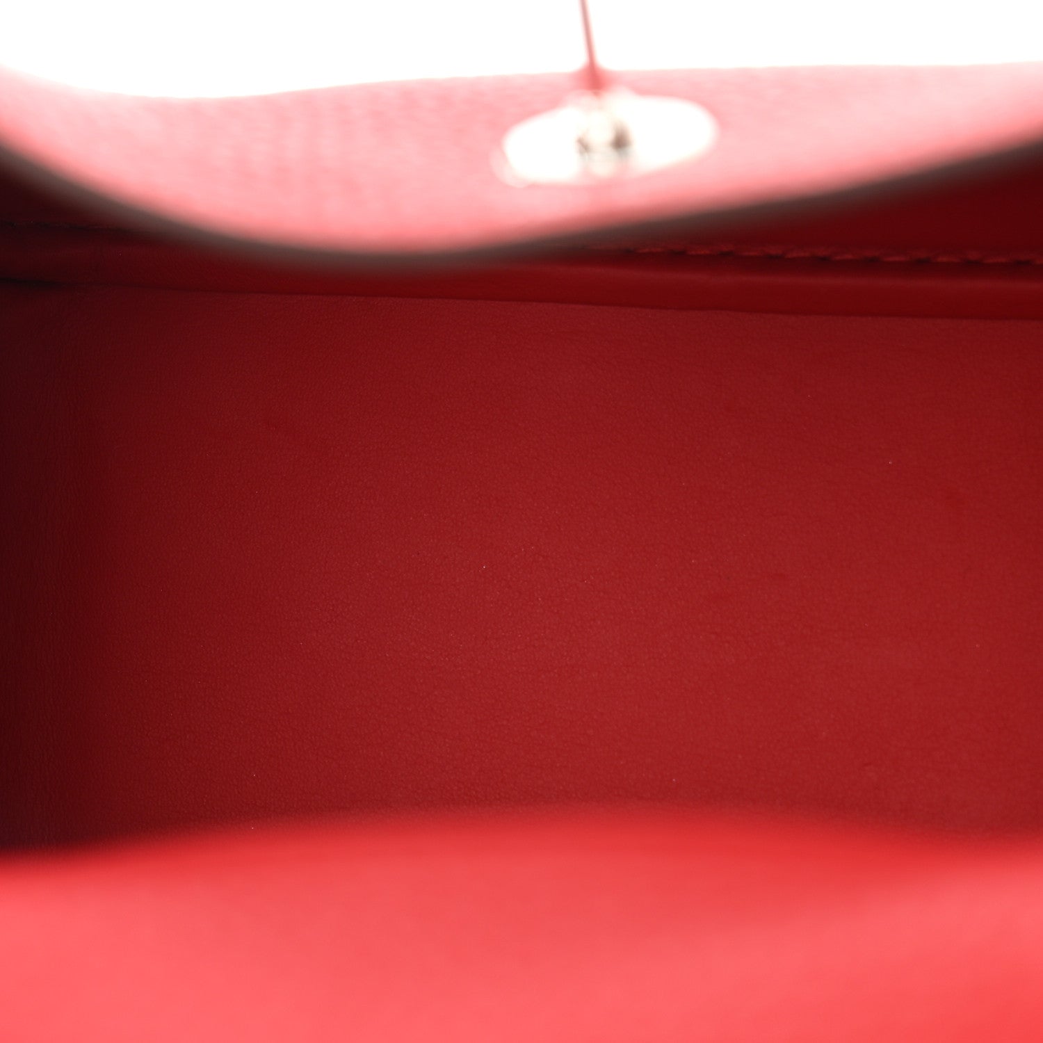 Hermès Taurillon Clemence Mini Lindy 20 Rouge Radieux