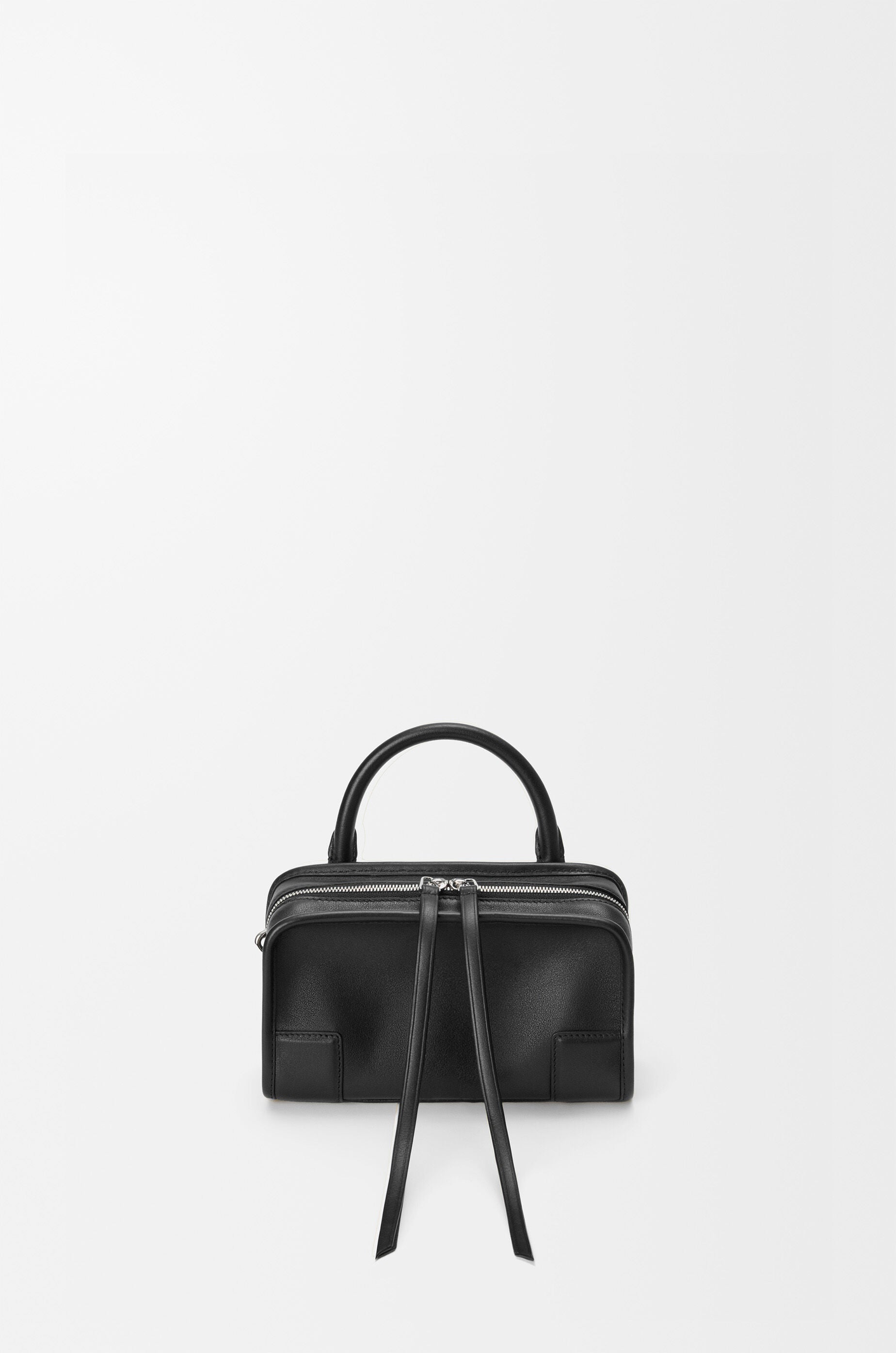 3/4 back view