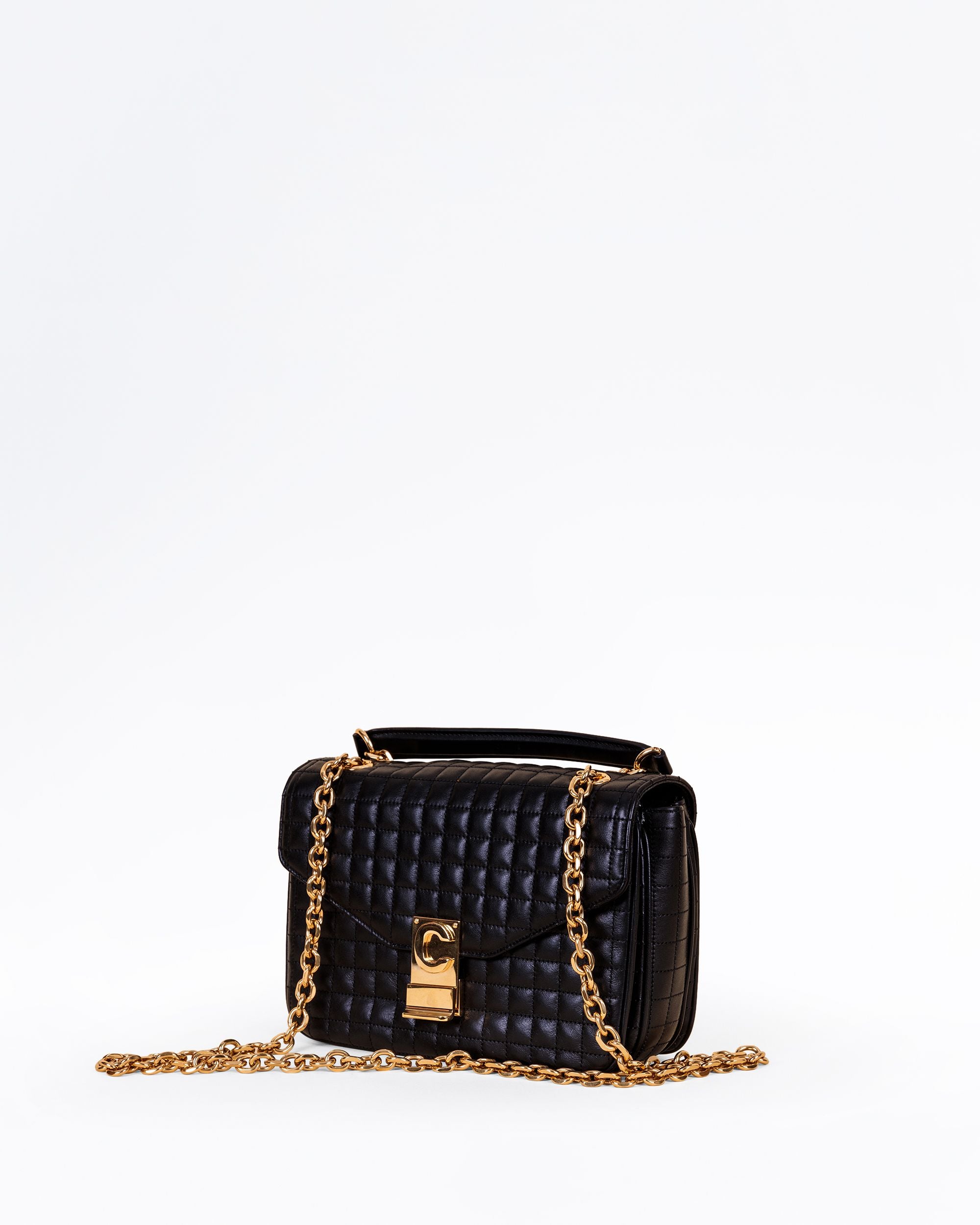3/4 angle view