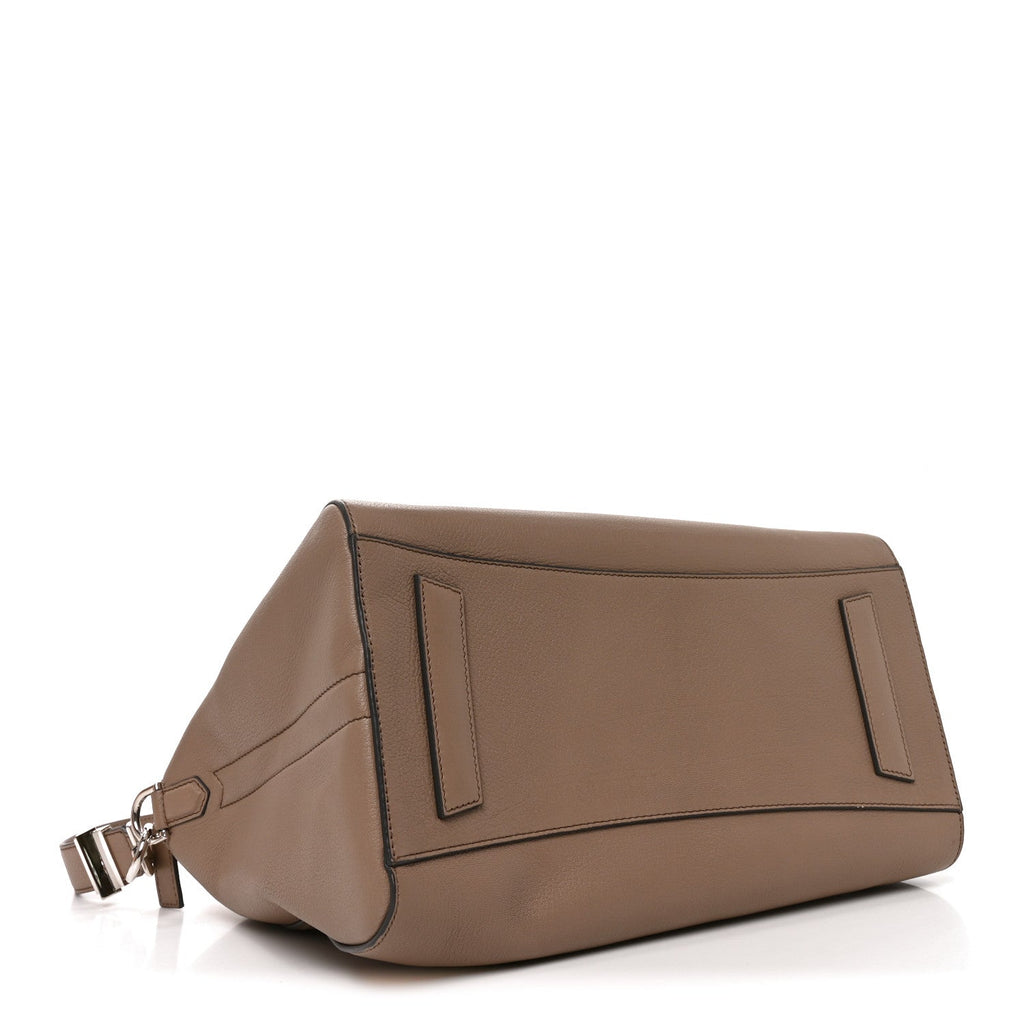 Givenchy Sugar Goatskin Medium Antigona Linen