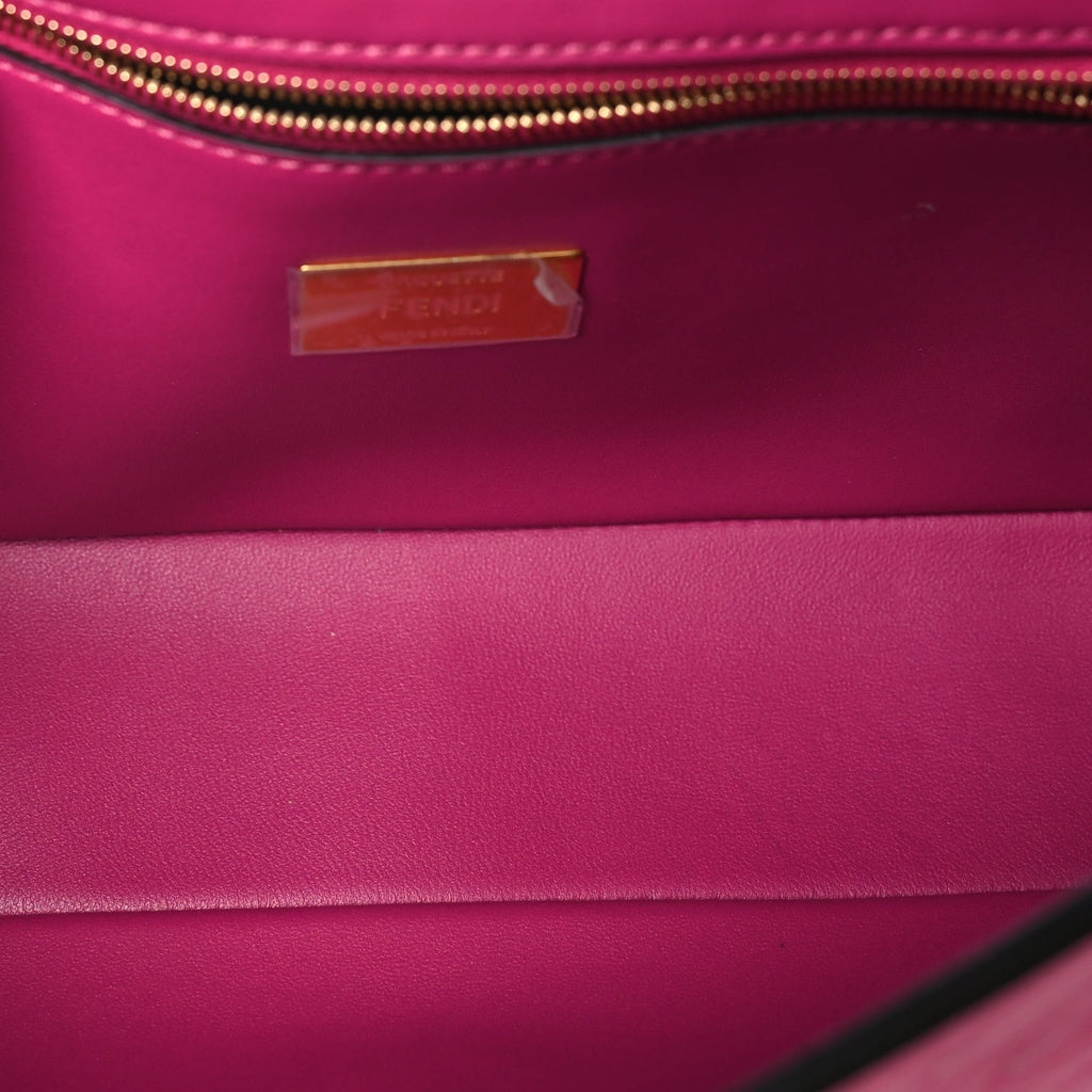 Fendi Ostrich Baguette Ciclamino Pilar