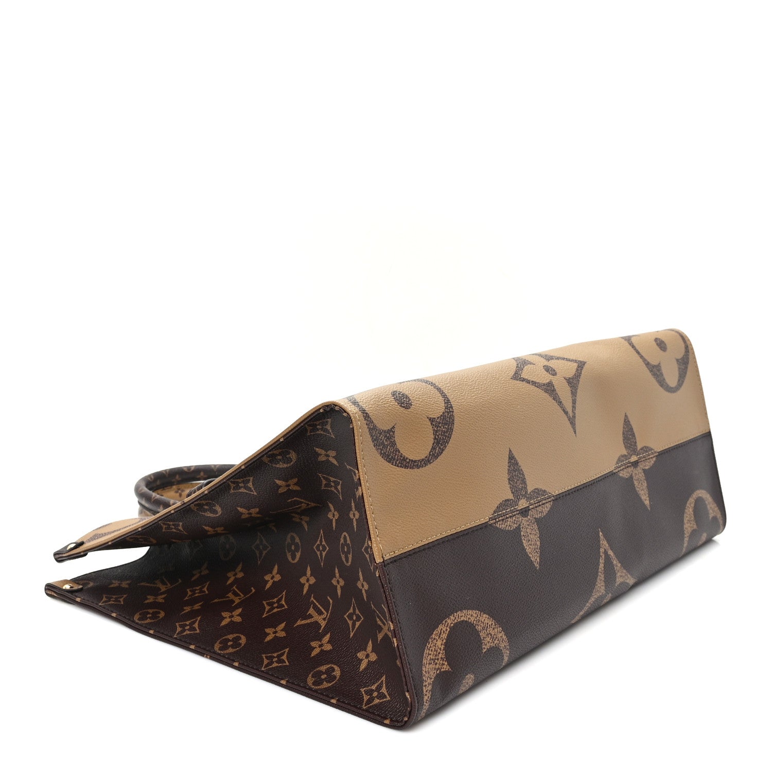 Louis Vuitton Reverse Monogram Giant Onthego Voyage