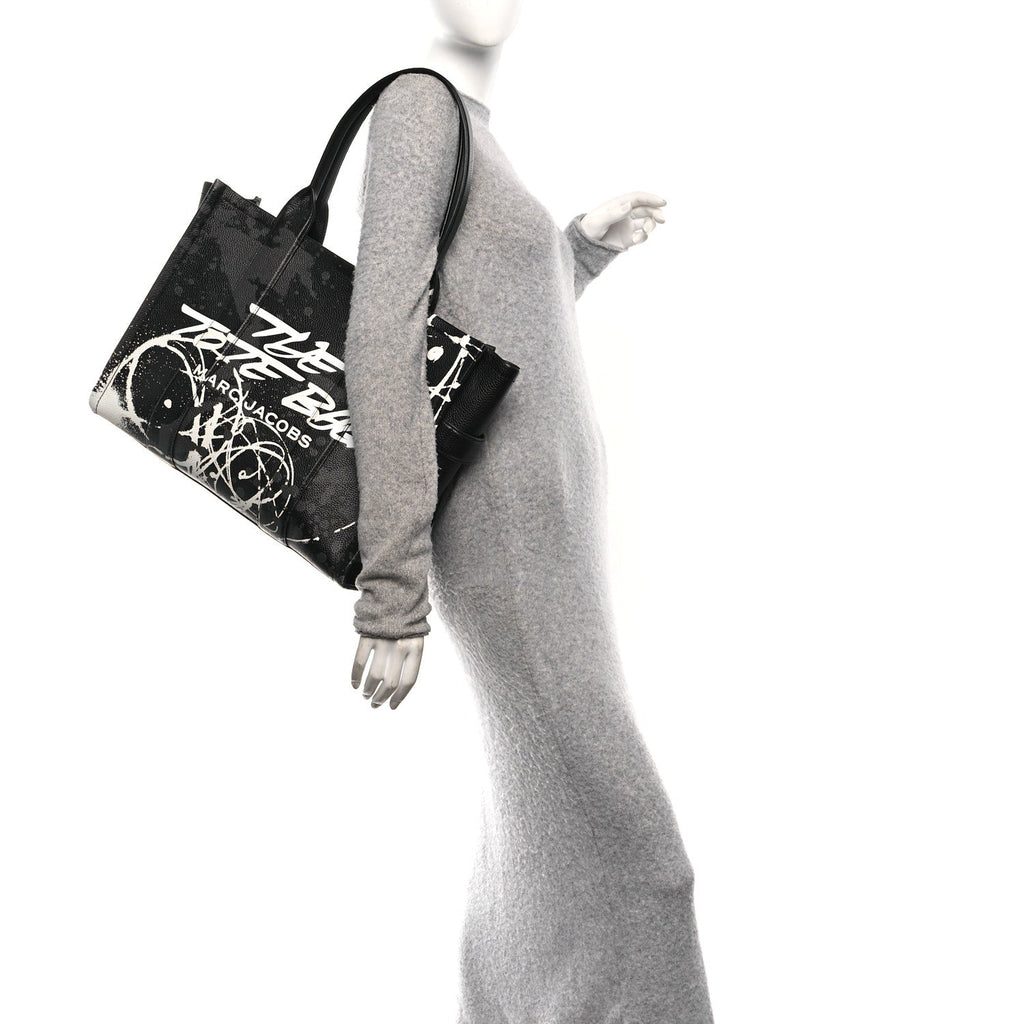 X FUTURA Grained Calfskin Large The Tote Bag Black