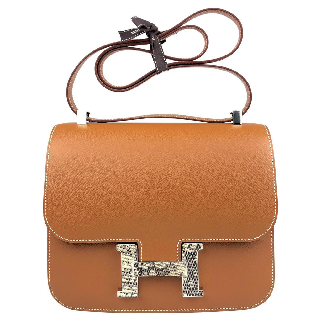 Hermès Constance 24 Gold Epsom detail view